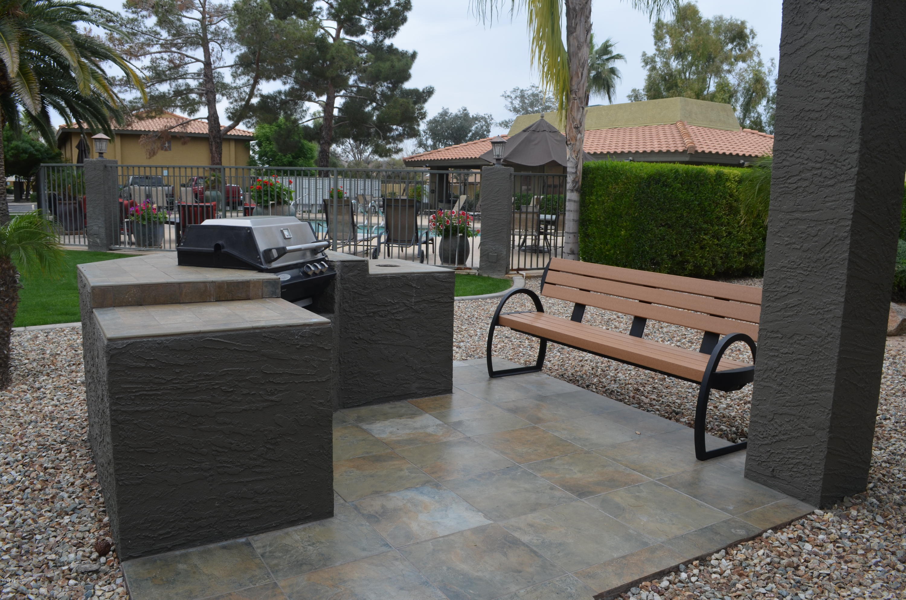 1402 East Guadalupe Road, Unit 211 Tempe, AZ 85283 - Photo 11 of 14 Community BBQ grills