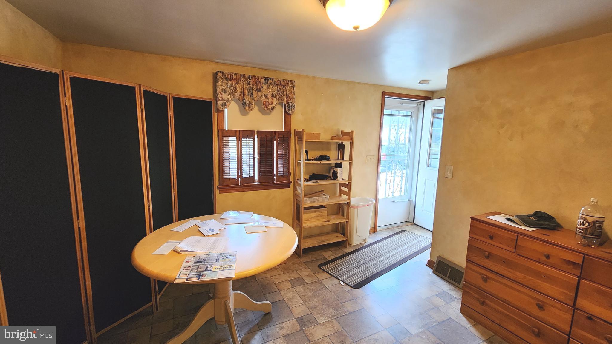 881 Beck Mill Road Hanover, PA 17331 - Photo 14 of 25
