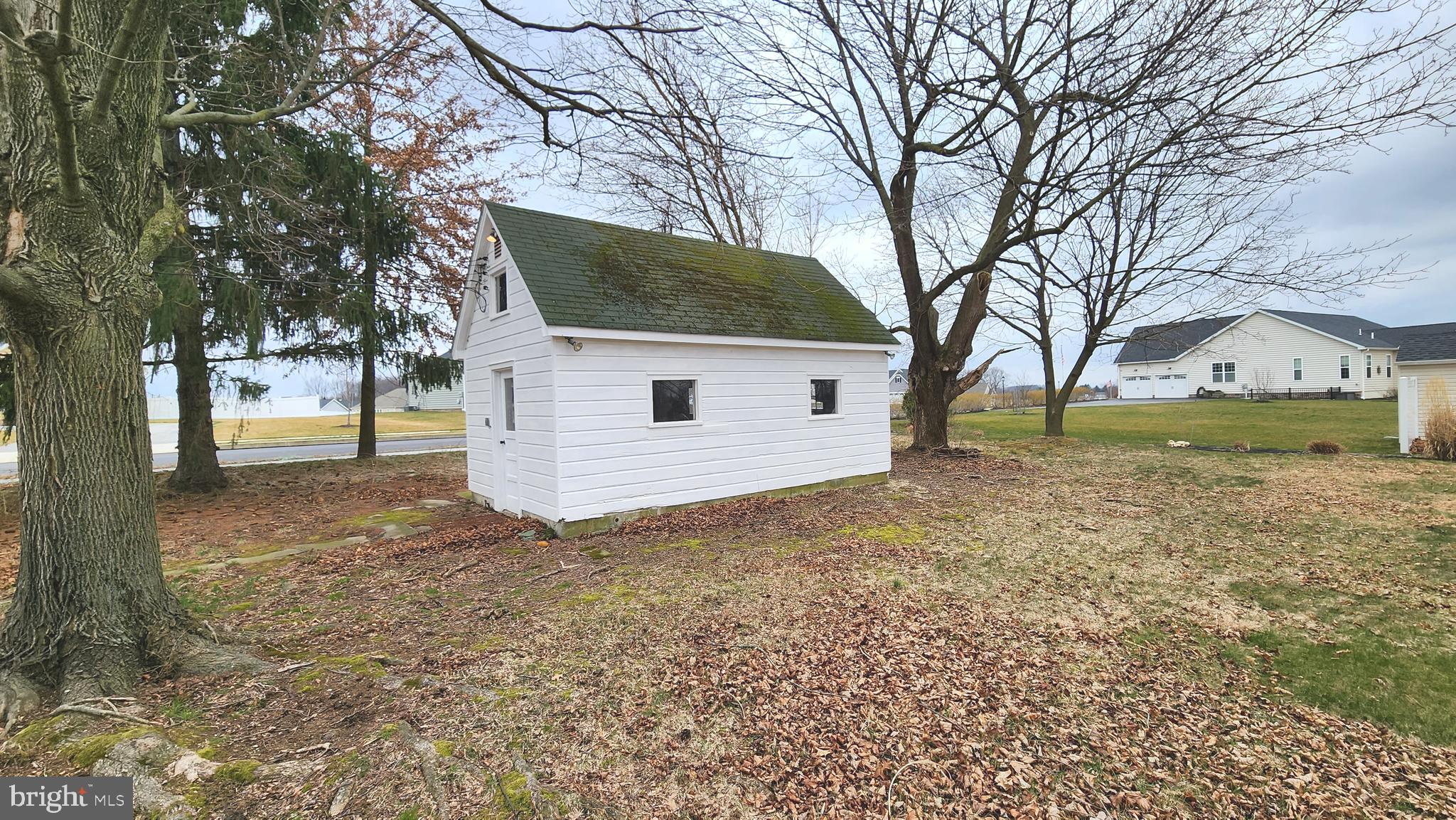 881 Beck Mill Road Hanover, PA 17331 - Photo 4 of 25