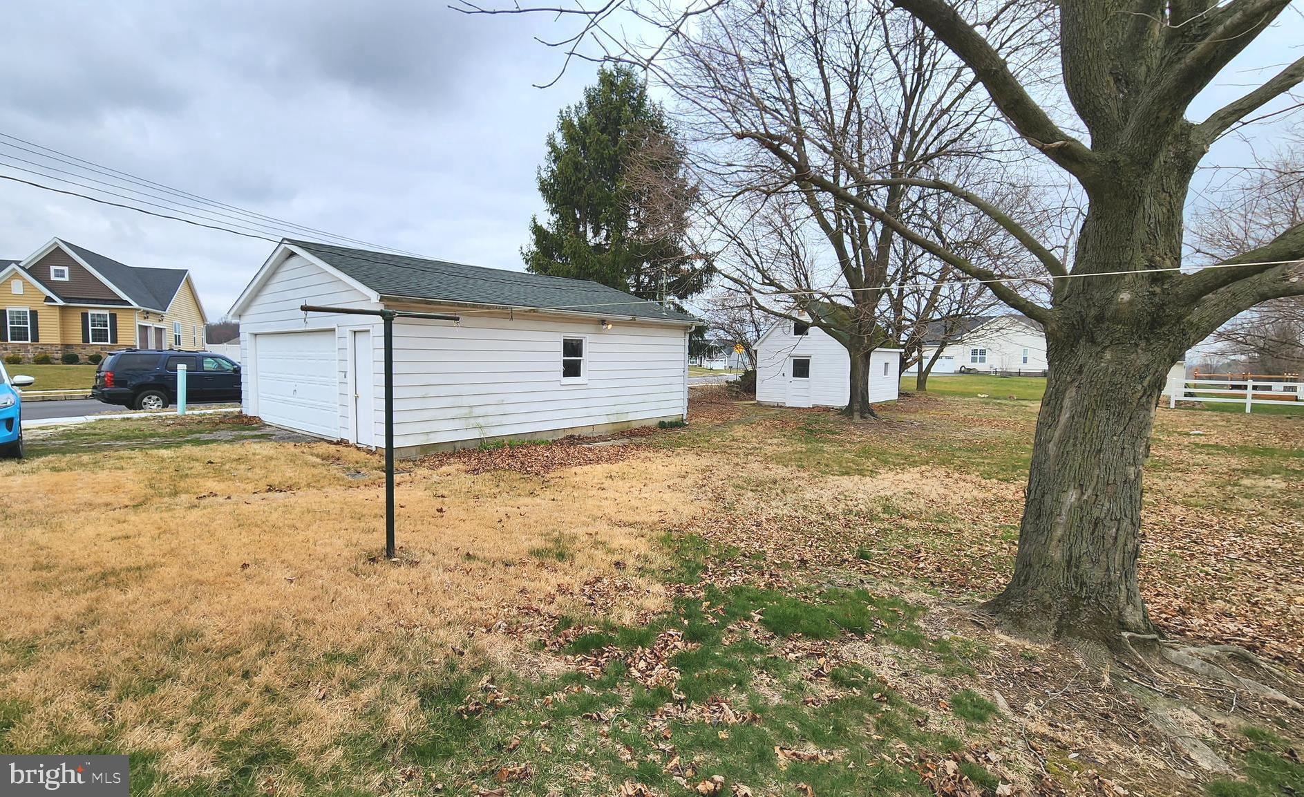 881 Beck Mill Road Hanover, PA 17331 - Photo 6 of 25