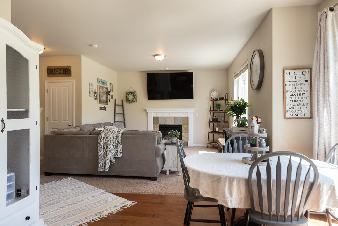 2664 Southwest 50th Street Redmond, OR 97756 - Photo 8 of 25 50th_Chris-30