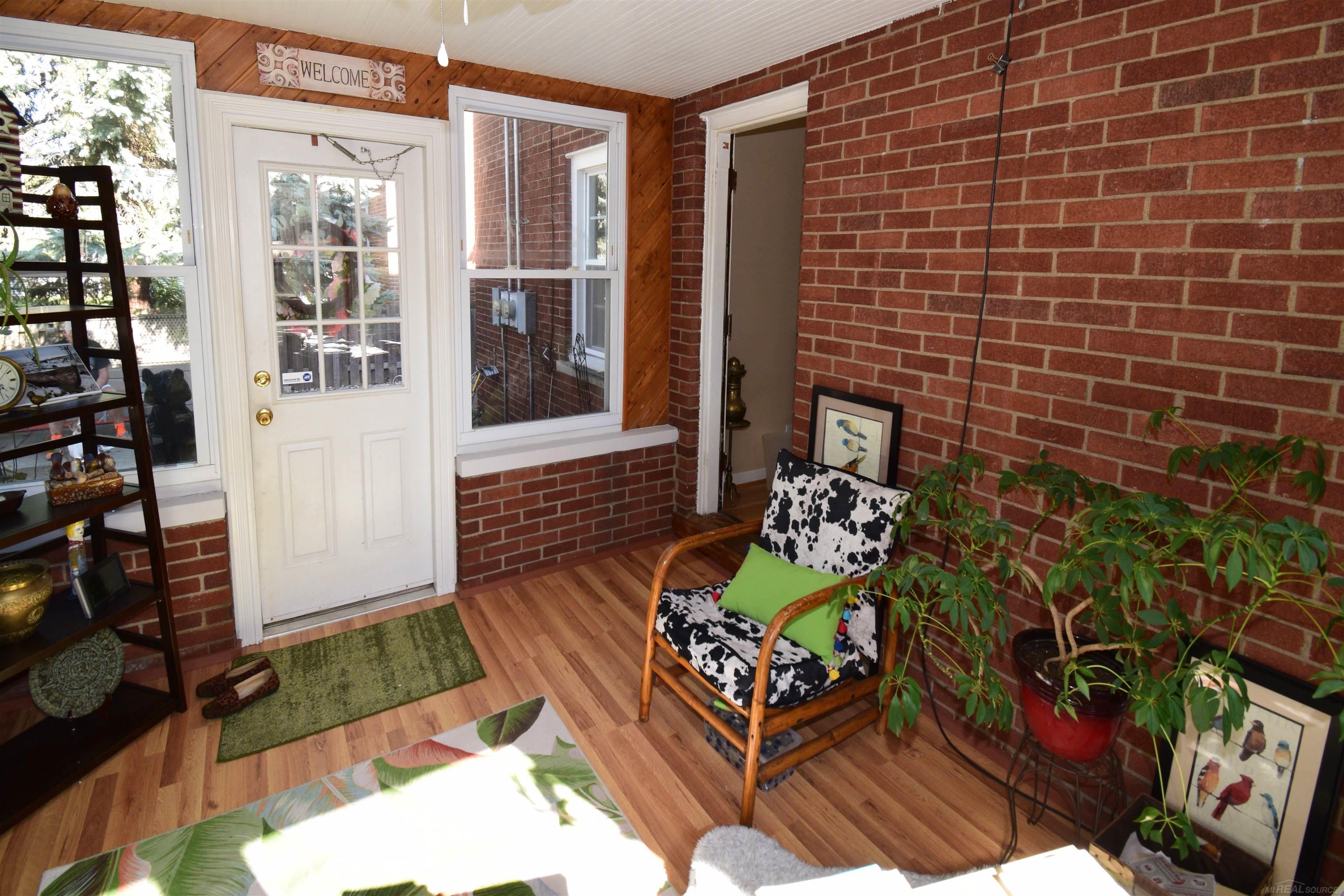 855 Harcourt Road Grosse Pointe Park, MI 48230 - Photo 19 of 68