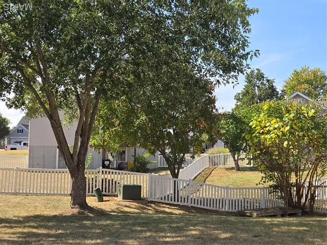 $285,000 | 411 Harby Drive, Wentzville, MO 63385