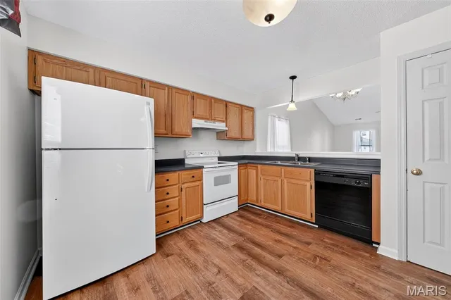 $285,000 | 411 Harby Drive, Wentzville, MO 63385