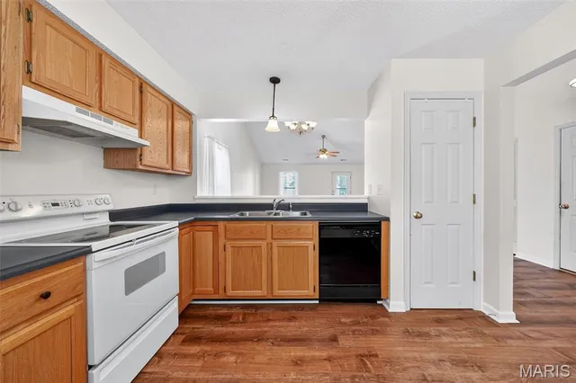 $285,000 | 411 Harby Drive, Wentzville, MO 63385