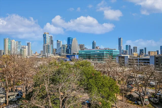 $3,500 | 1600 Barton Springs Road, Unit 4606, Austin, TX 78704