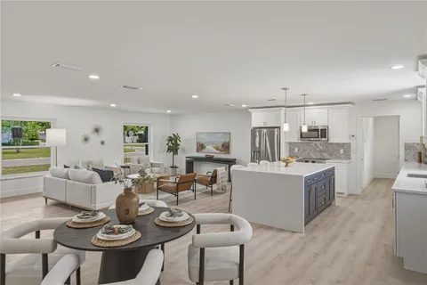 $615,000 | 3810 18th Avenue West, Bradenton, FL 34205