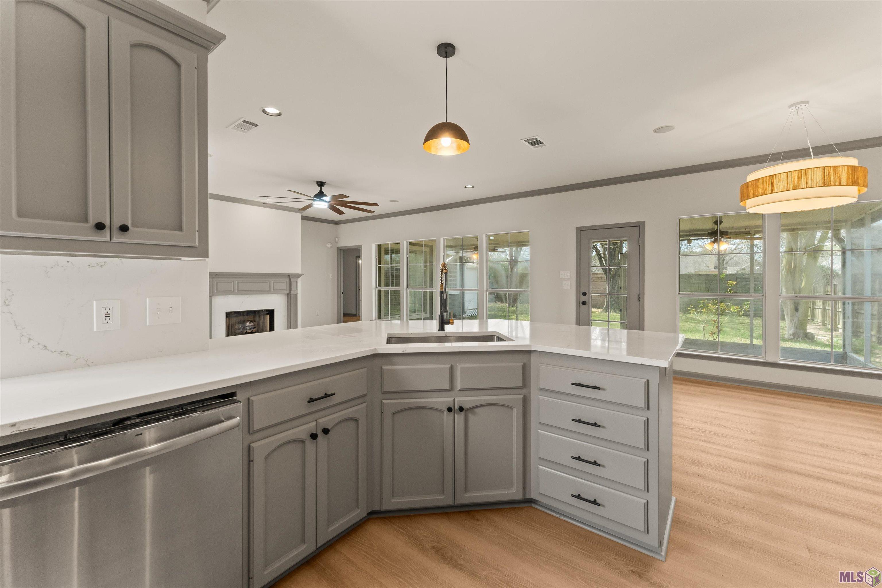 3988 Meadow Ridge Drive Baton Rouge, LA 70817 - Photo 13 of 31