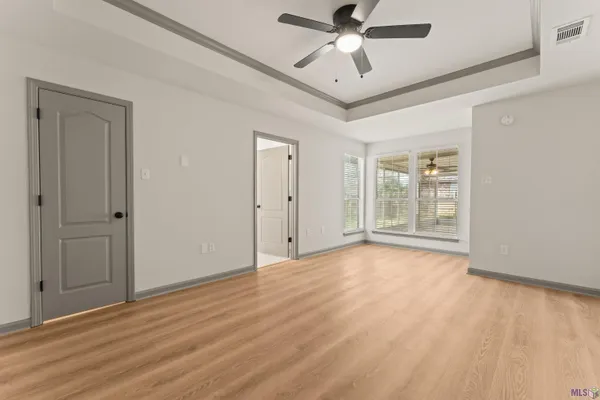 $295,000 | 3988 Meadow Ridge Drive, Baton Rouge, LA 70817