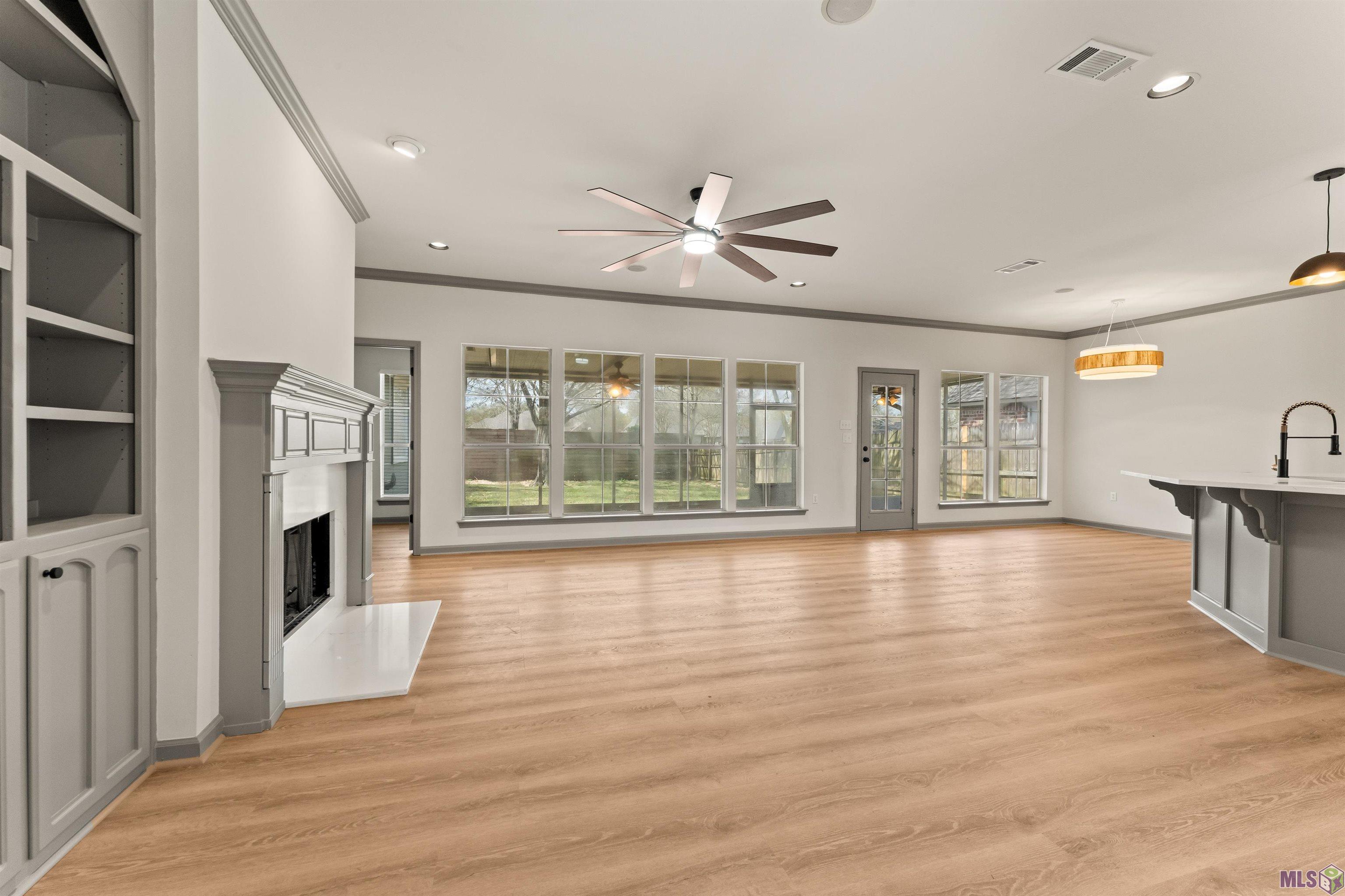 3988 Meadow Ridge Drive Baton Rouge, LA 70817 - Photo 5 of 31