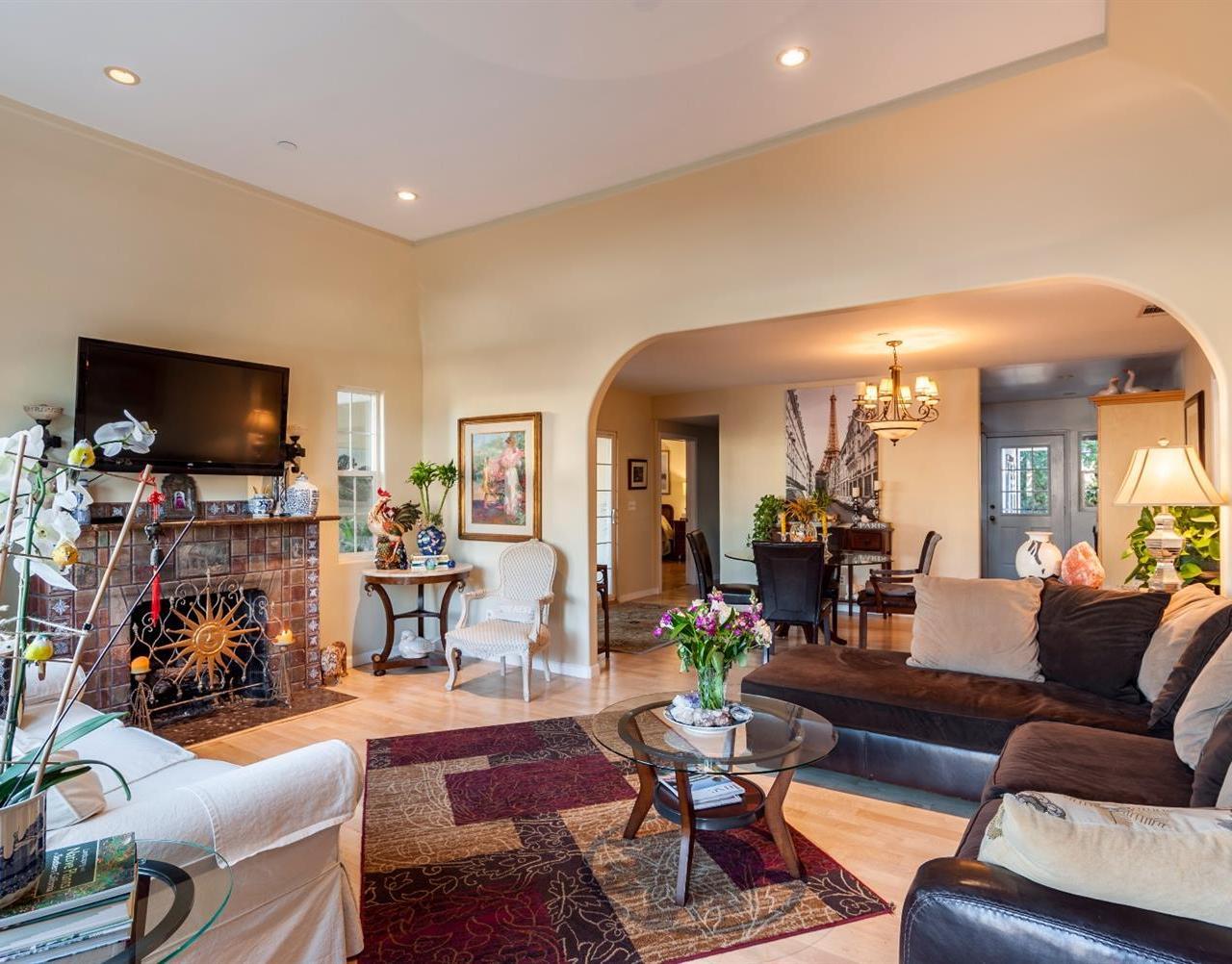 1014 Monterey Road Glendale, CA 91206 - Photo 7 of 22 Gallery Image 7