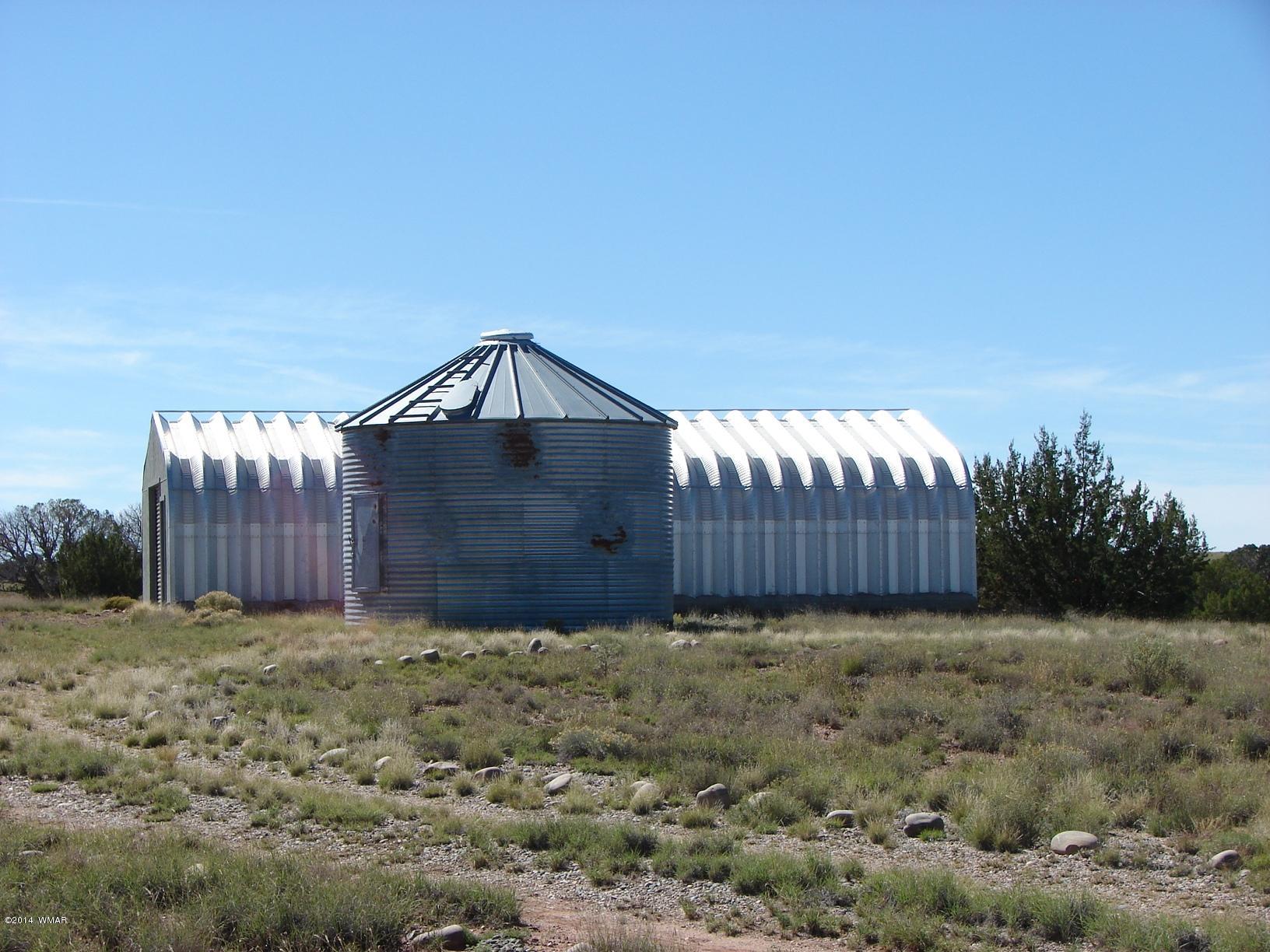 391 Apache County Road Concho, AZ 85924 - Photo 12 of 38
