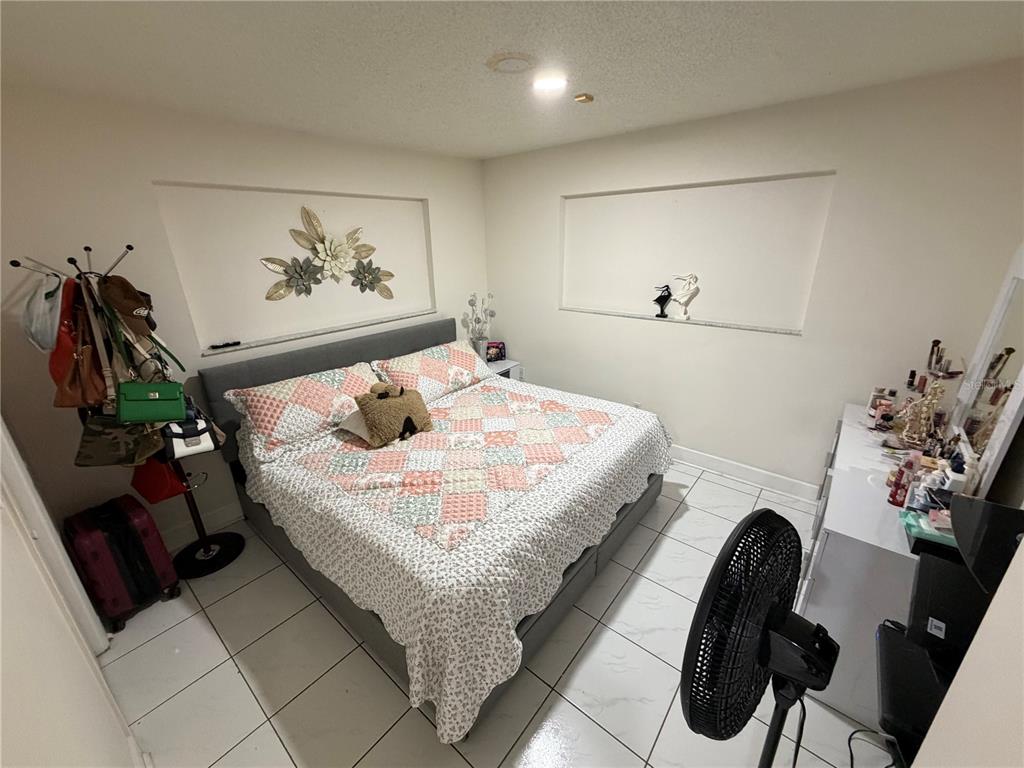 18615 Southwest 98th Avenue Miami, FL 33157 - Photo 18 of 44