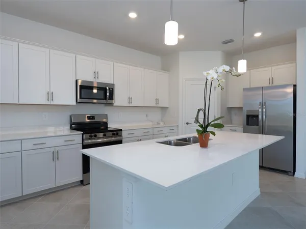 $2,795 | 11470 Burgundy Drive, Venice, FL 34293