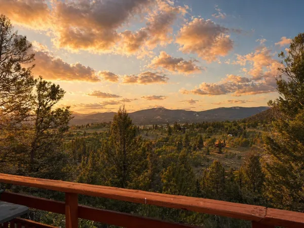$465,000 | 2138 Overland Circle, Jefferson, CO 80456