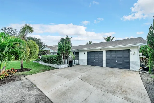 $5,995 | 10962 57th Place South, Lake Worth, FL 33449