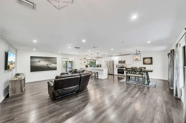 $5,995 | 10962 57th Place South, Lake Worth, FL 33449