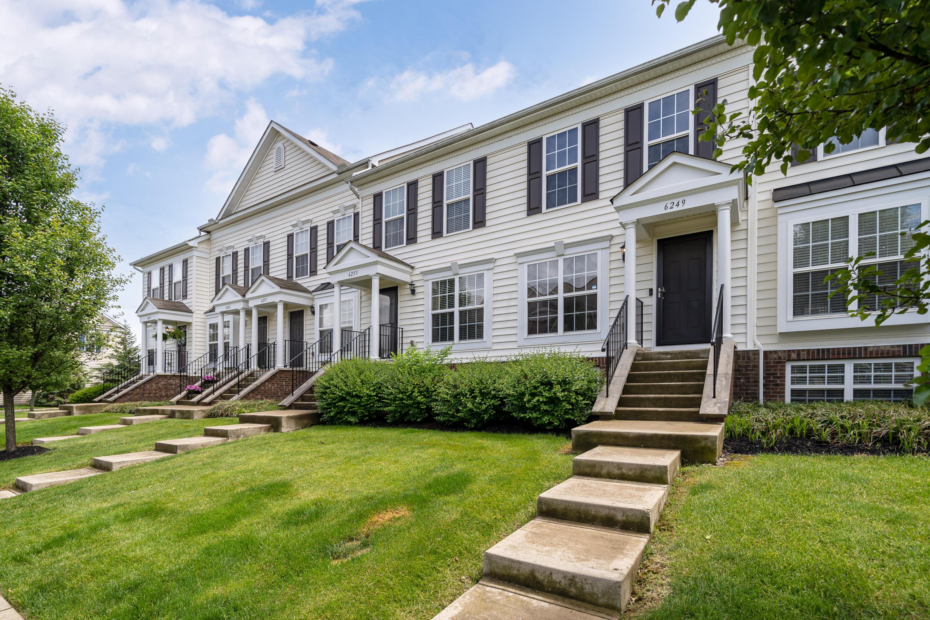 6249 Needletail Road, Unit 32624 Columbus, OH 43230 - Photo 2 of 23 6249 Needletail_MLS_3