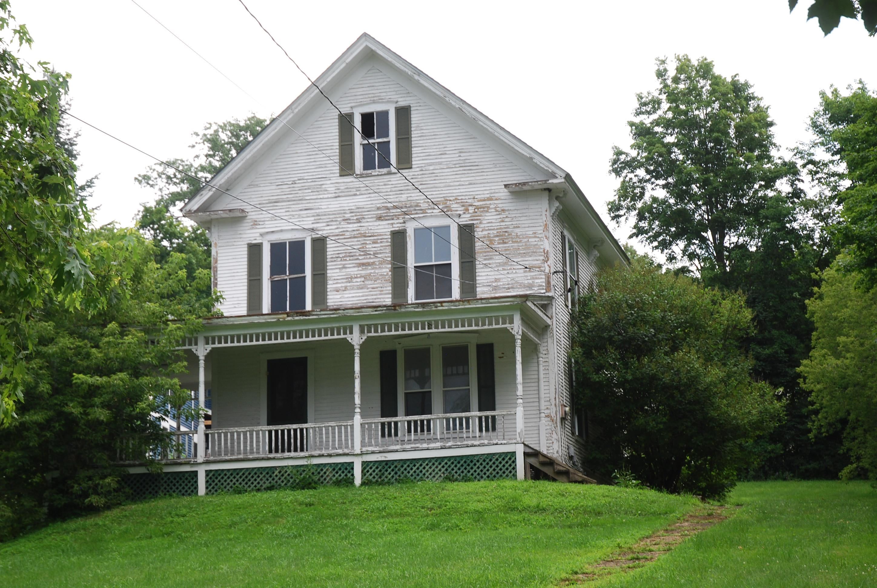 119 High Street St. Albans, VT 05478 - Photo 3 of 5 Gallery Image 3