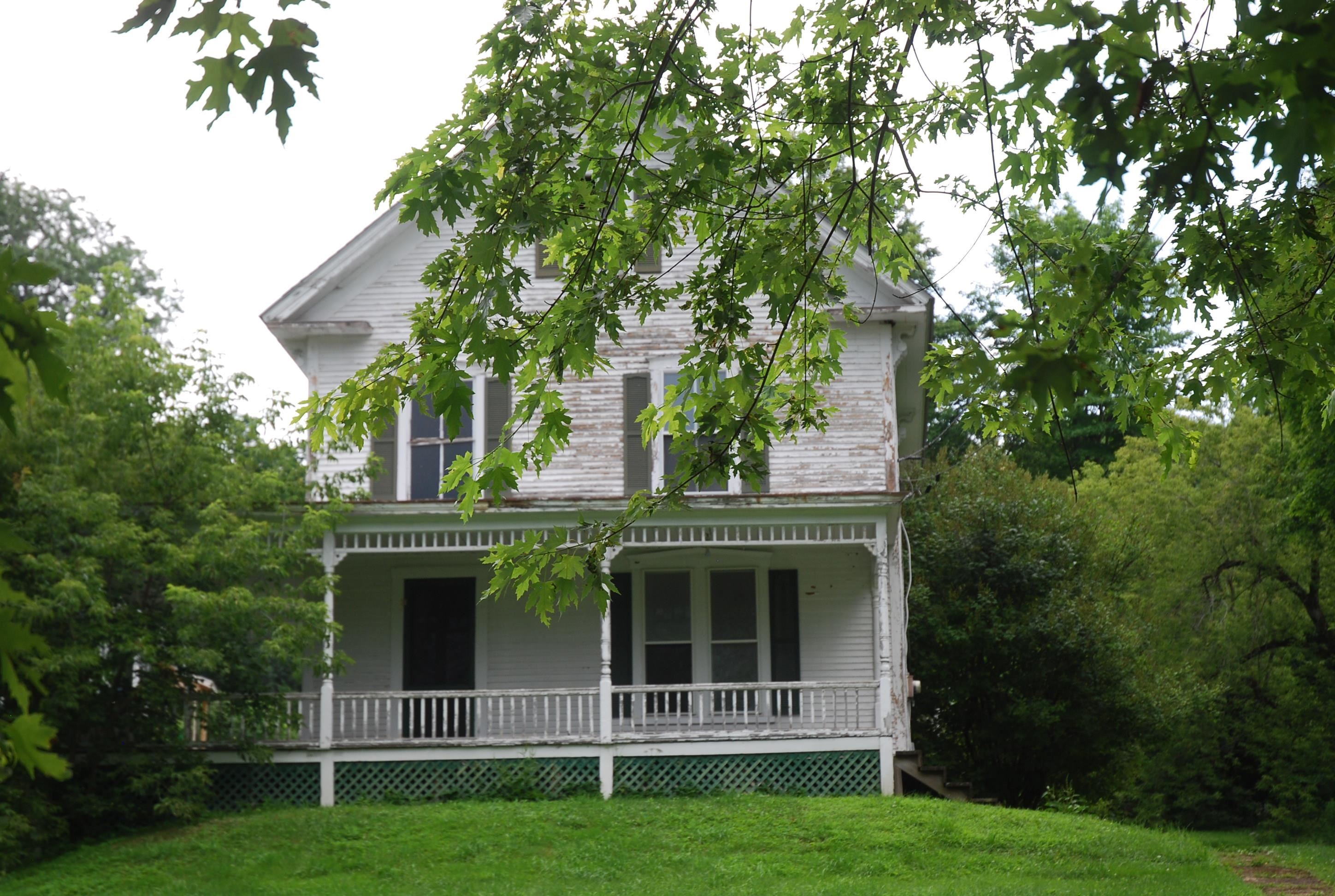 119 High Street St. Albans, VT 05478 - Photo 4 of 5 Gallery Image 4