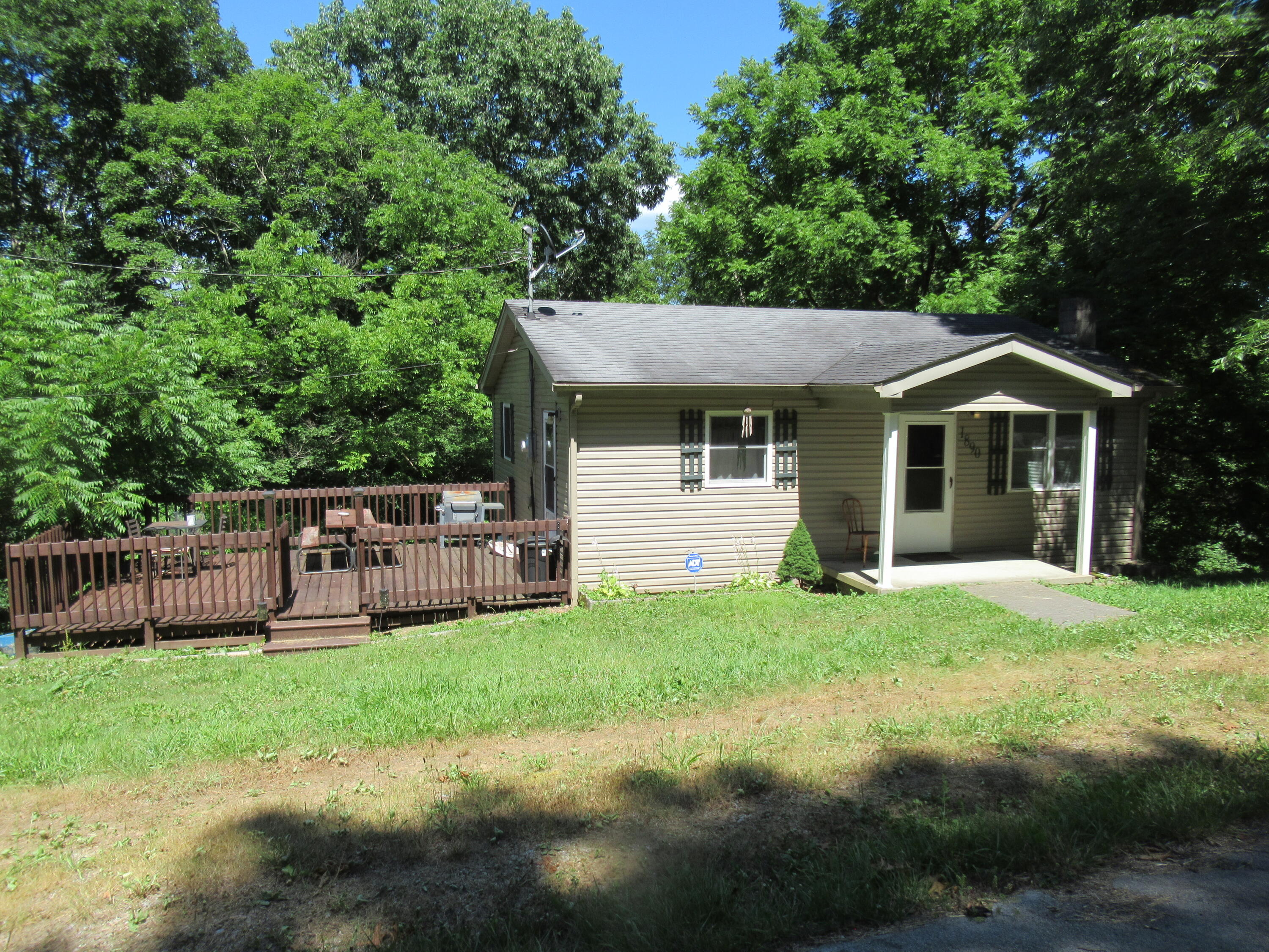 1890 Red Hill Road Livingston, KY 40445 - Photo 1 of 14 IMG_1149