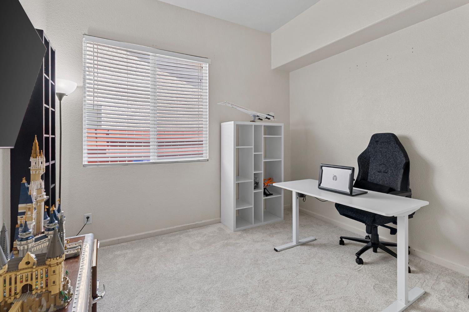 5967 Leonardo Way Elk Grove, CA 95757 - Photo 6 of 22