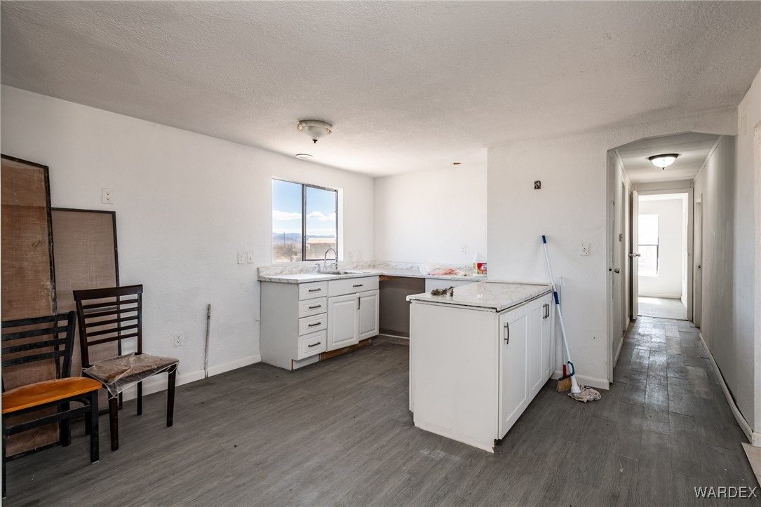 4619 Mormon Flat Road, Unit 60 Golden Valley, AZ 86413 - Photo 24 of 32 Kitchen
