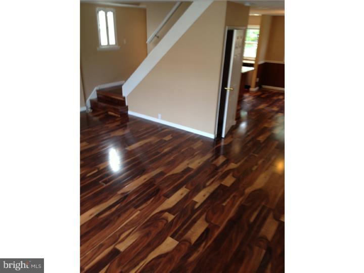 3248 Lester Road Philadelphia, PA 19154 - Photo 3 of 21