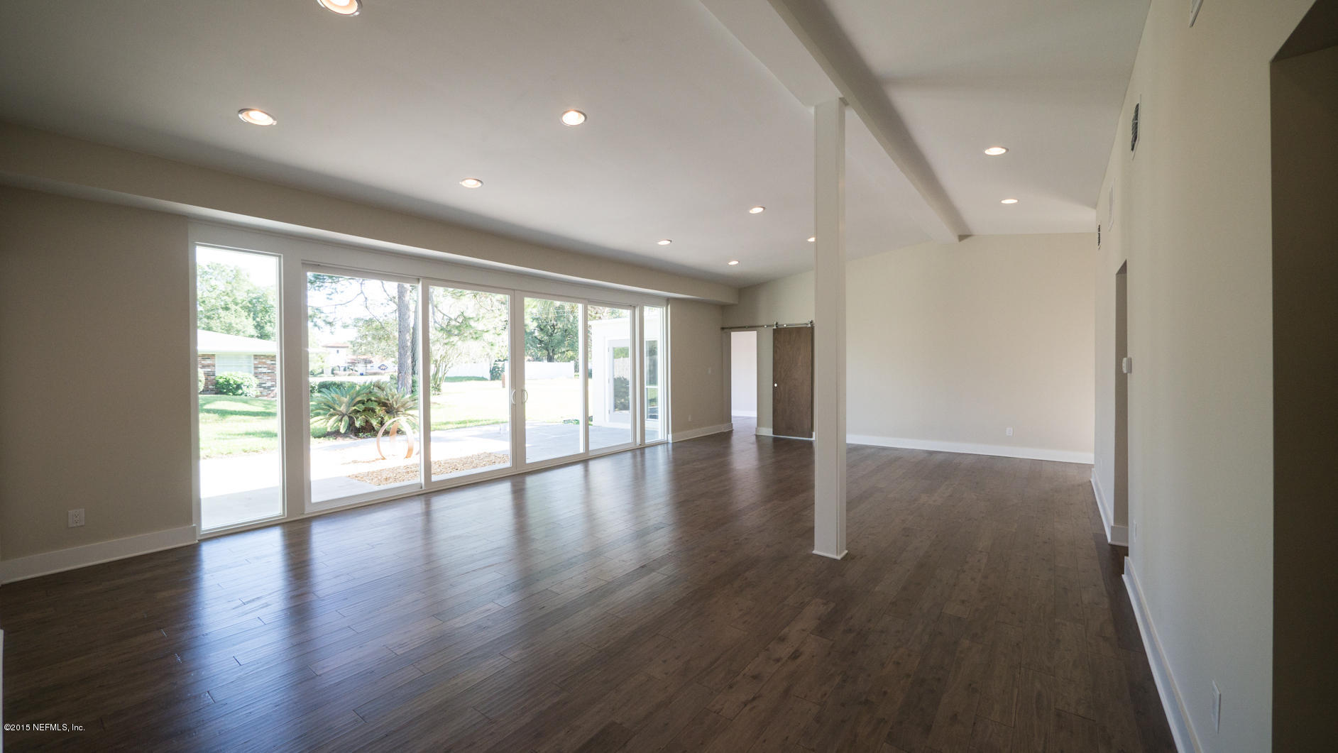 3721 Point Pleasant Road Jacksonville, FL 32217 - Photo 11 of 112 Grand LR with Oversized Center Opening C