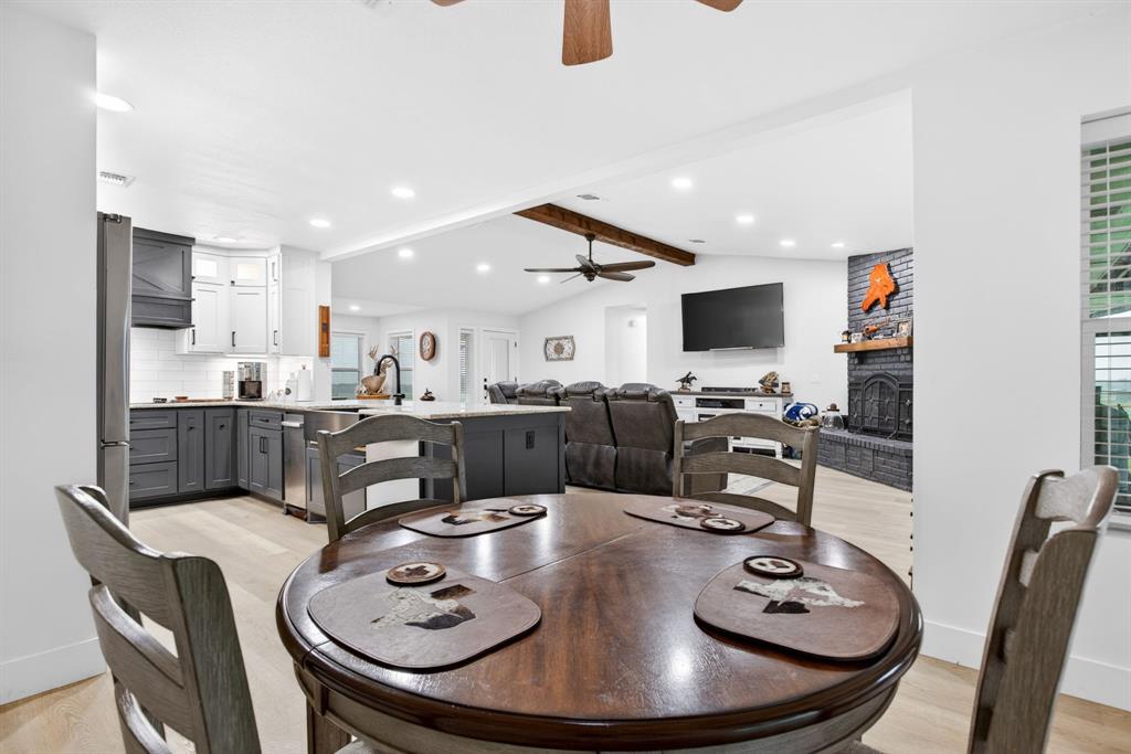3914 Alamo Road Bowie, TX 76230 - Photo 5 of 34