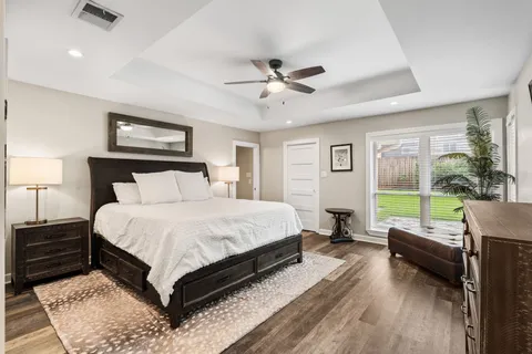 $575,000 | 10735 Cedar Creek Drive, Houston, TX 77042