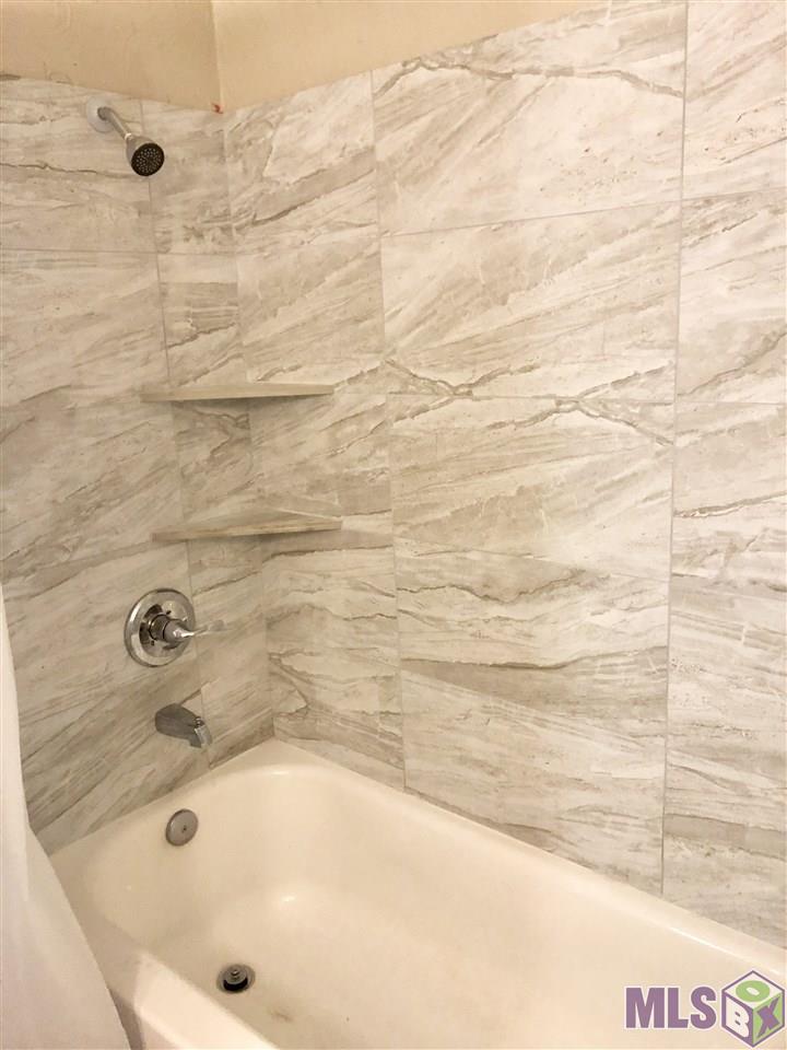 9586 Vienna Avenue Baton Rouge, LA 70810 - Photo 14 of 21 Gallery Image 14