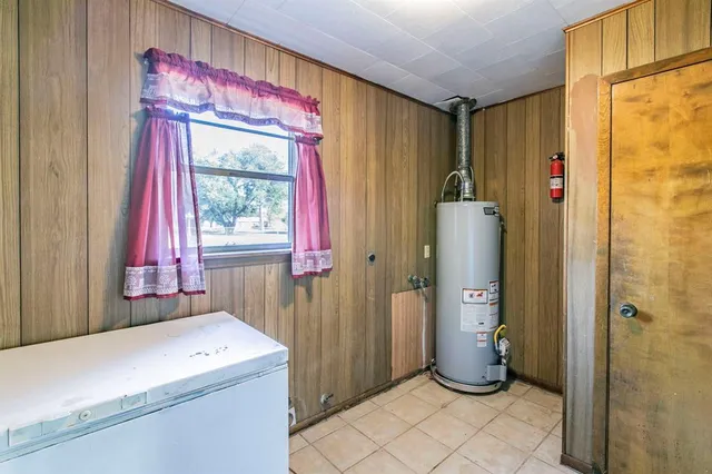 a view of entrance gate of an house