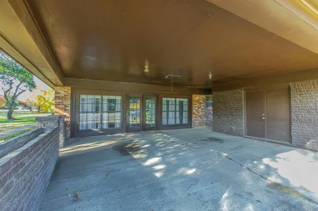 a view of outdoor space yard and patio