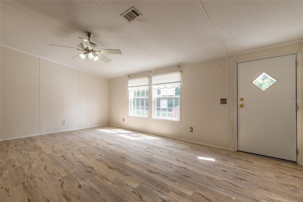 55721 Palmetto Road Astor, FL 32102 - Photo 11 of 27