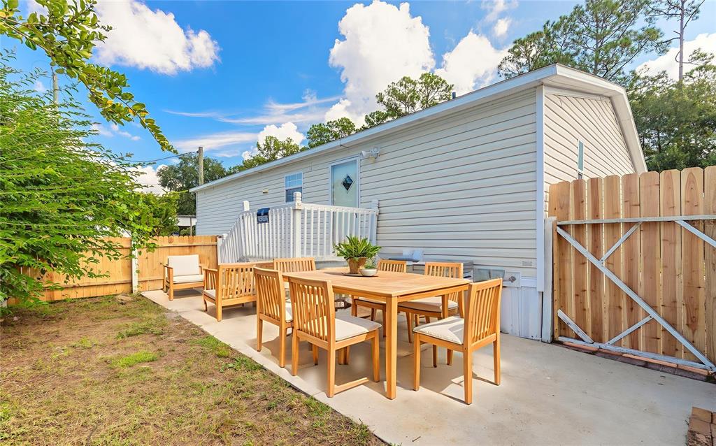 55721 Palmetto Road Astor, FL 32102 - Photo 6 of 27