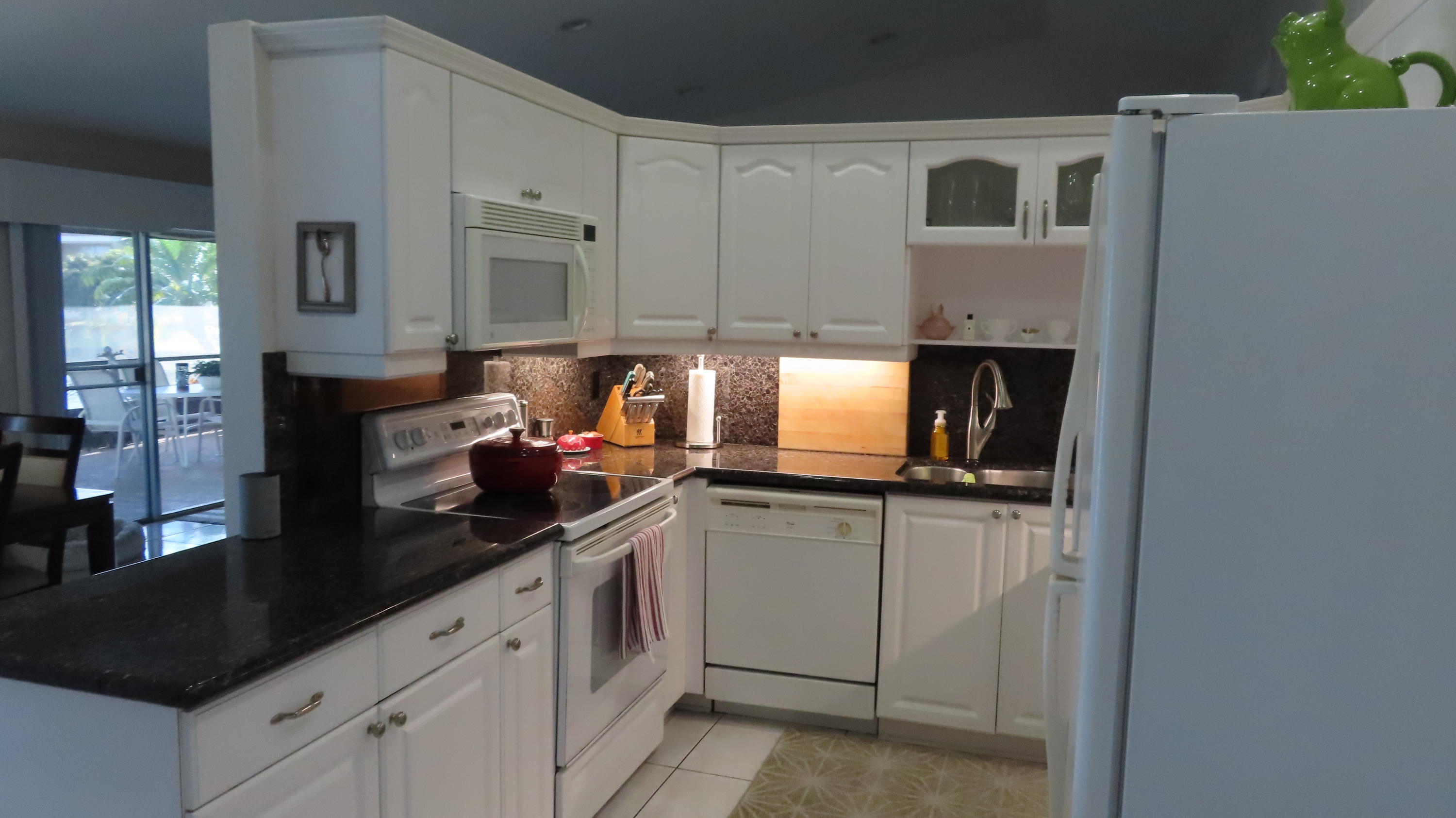 9874 Robins Nest Road Boca Raton, FL 33496 - Photo 14 of 89 Kitchen