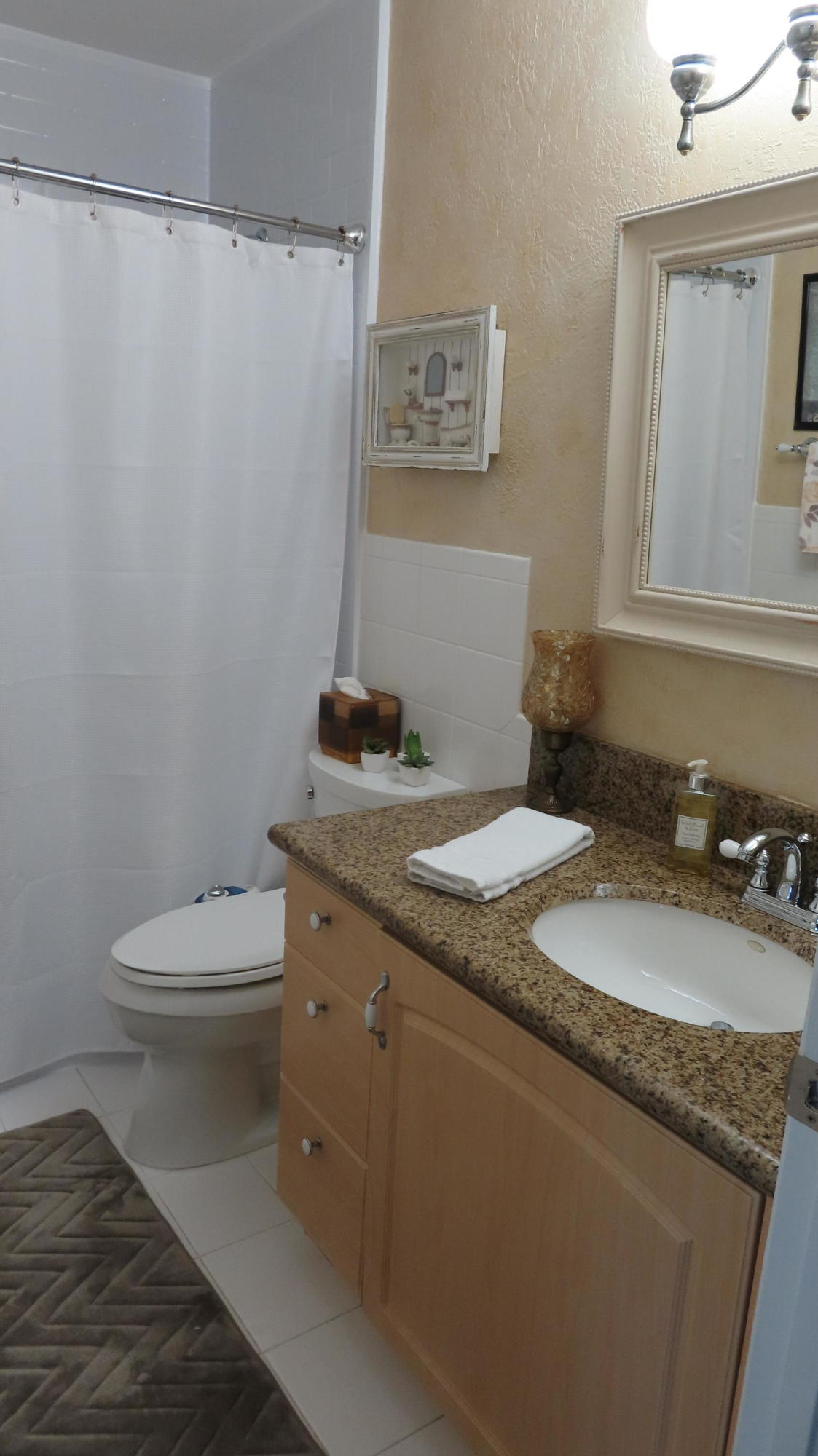 9874 Robins Nest Road Boca Raton, FL 33496 - Photo 48 of 89 2nd Bathroom