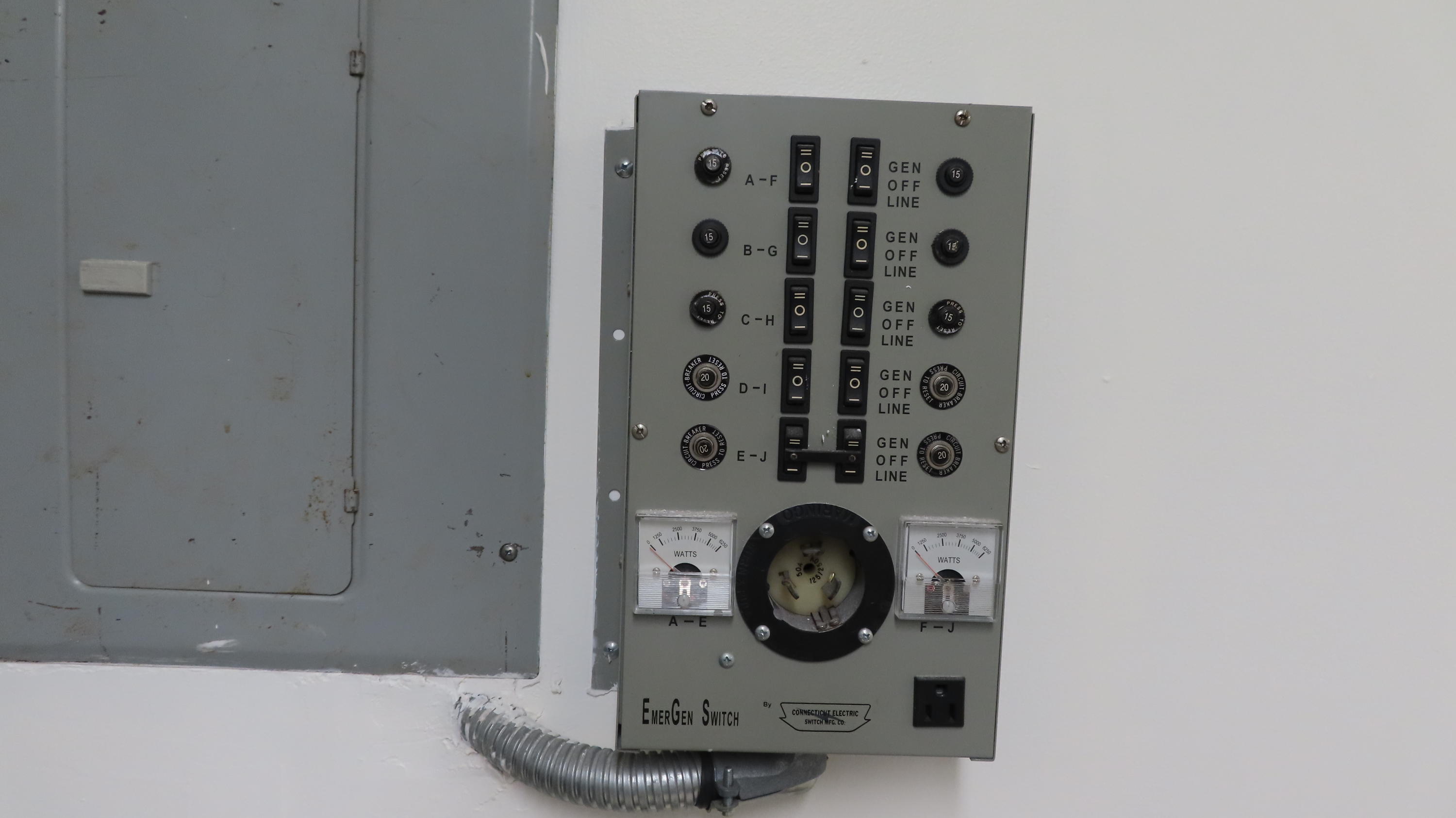 9874 Robins Nest Road Boca Raton, FL 33496 - Photo 60 of 89 Generator hook-up