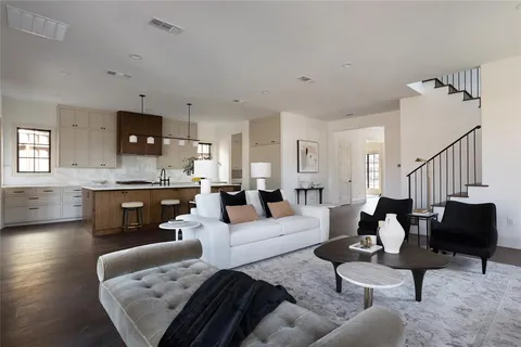 $1,995,000 | 6201 Lakeshore Drive, Dallas, TX 75214