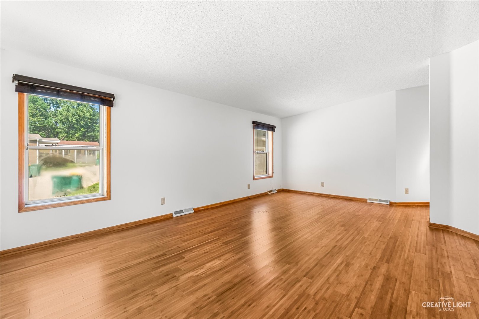 70 Melbrooke Road Elgin, IL 60123 - Photo 5 of 17