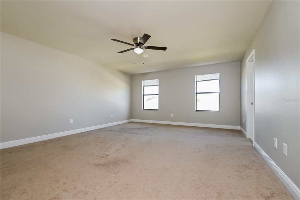 10255 Newminster Loop Ruskin, FL 33573 - Photo 7 of 17