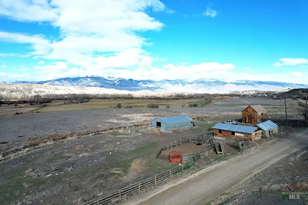 $1,990,000 | 536 Lemhi Road, Salmon, ID 83467