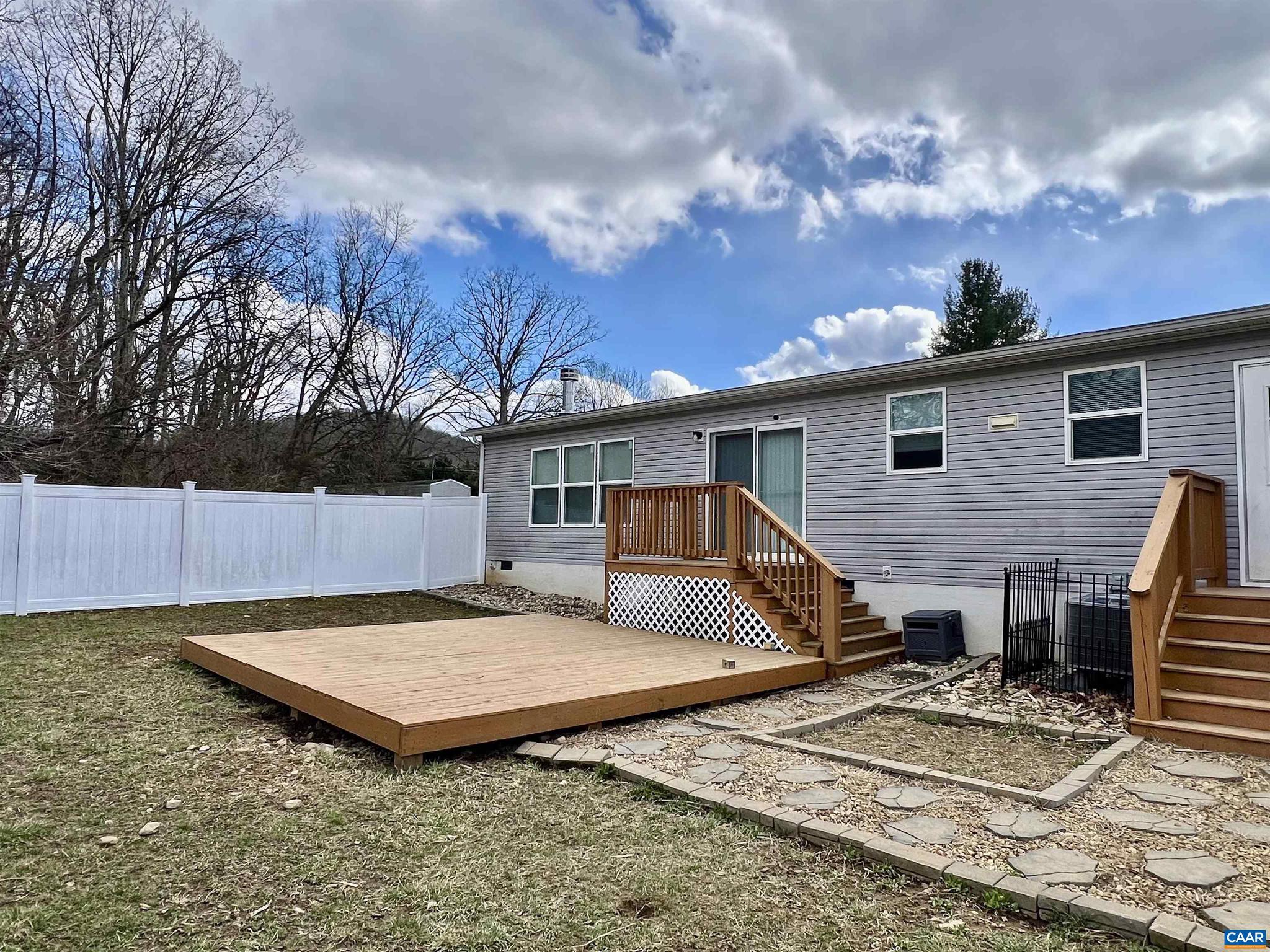 408 Sandy Ridge Road Waynesboro, VA 22980 - Photo 5 of 19