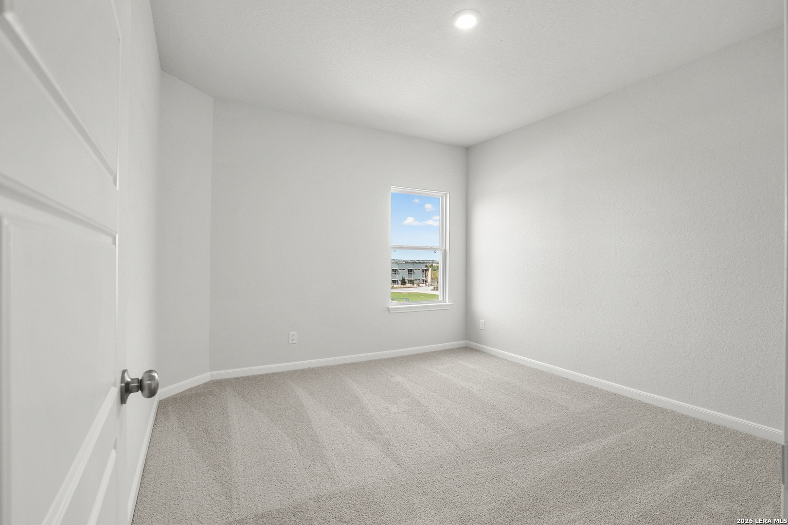 11115 Luckenbach Loop Converse, TX 78109 - Photo 13 of 27