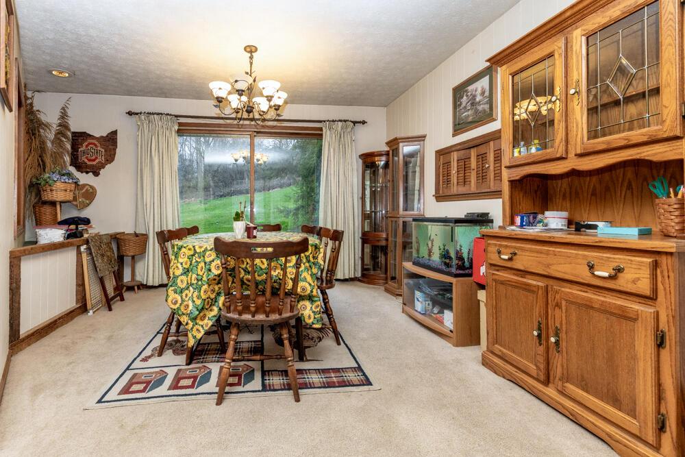 1886 Marietta Road Northeast Lancaster, OH 43130 - Photo 9 of 23 100C60D8-7BD1-4180-9A01-51B52D58F720