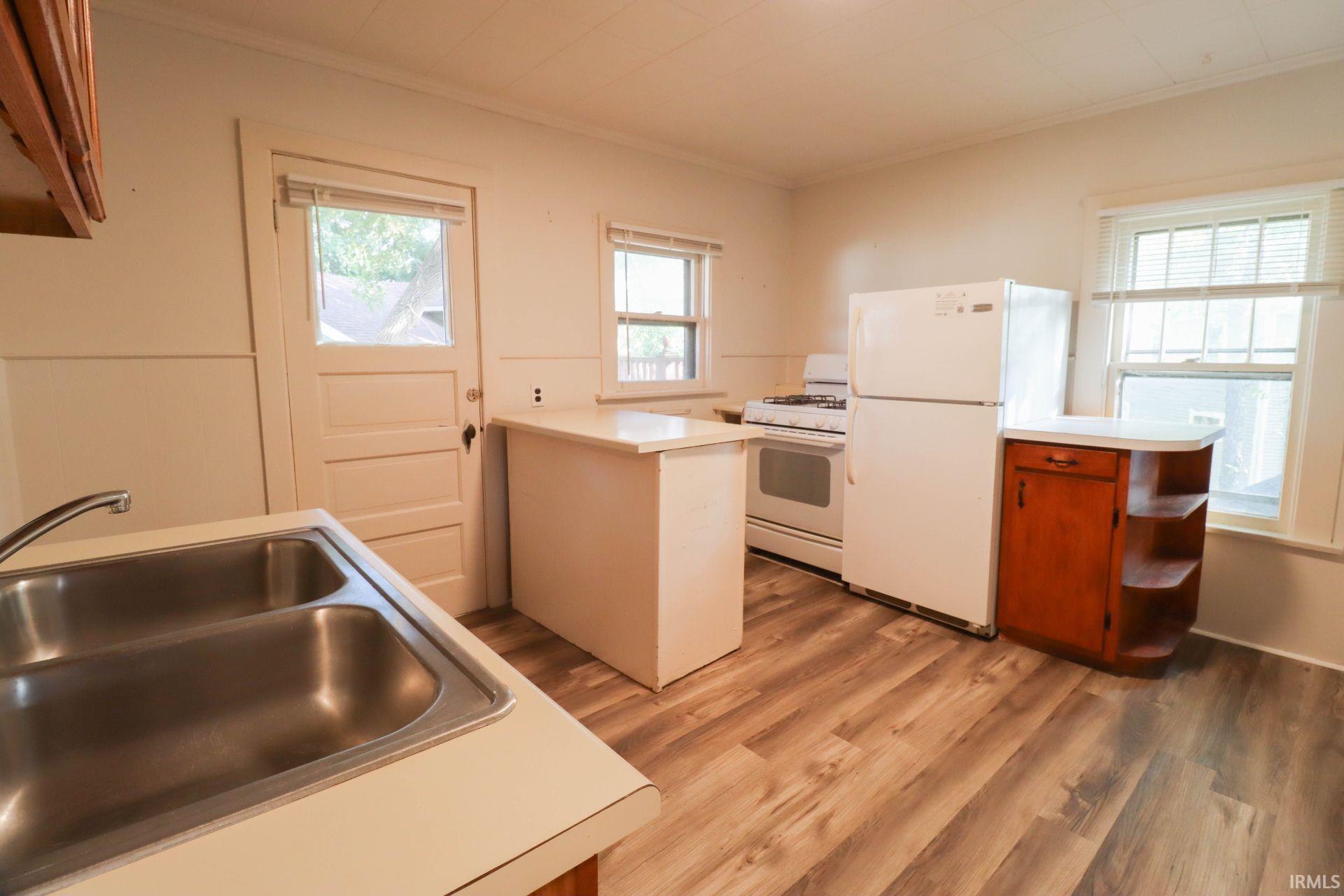2418 Crescent Avenue, Unit 2 Fort Wayne, IN 46805 - Photo 2 of 10