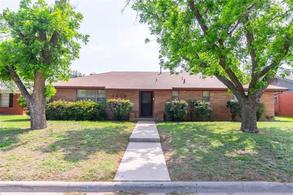 $4,500 | 2609 Madison Avenue, Abilene, TX 79601