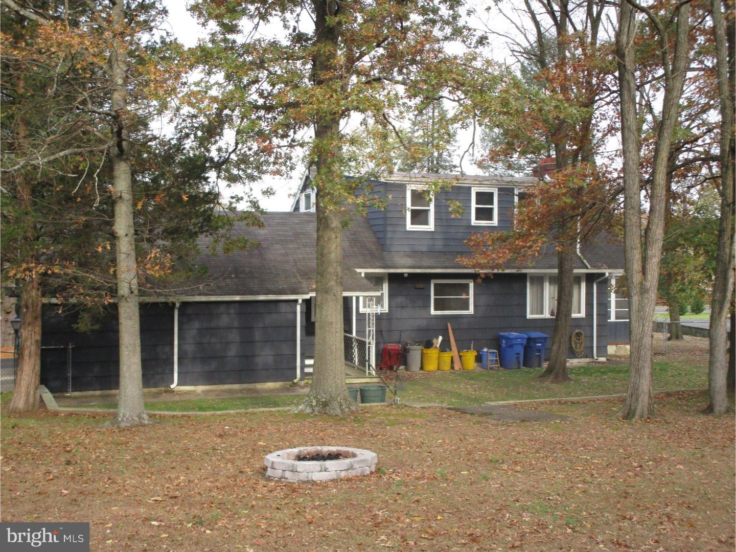 2217 Church Road Riverton, NJ 08077 - Photo 2 of 15 Back Yard