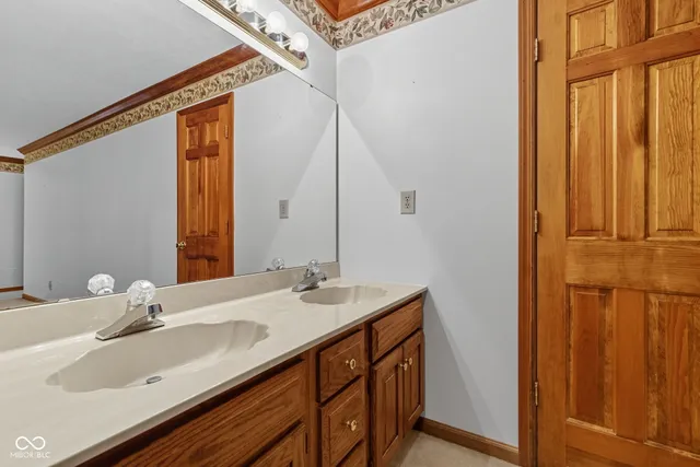 $245,000 | 44 Dominion Drive, Zionsville, IN 46077